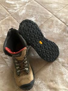 SIMMS Wading Boots w/Vibram Soles - Photo 3