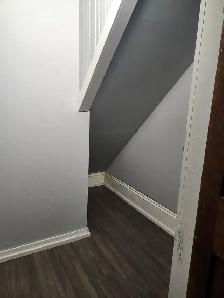 228 Watson - 2BR Den, Bottom Floor Duplex, West, Backyard, W/D - Photo 6