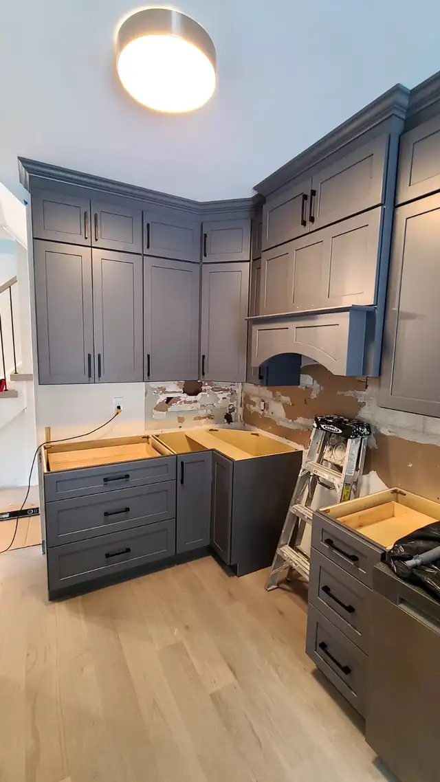 MDF painted & Glossy Doors on SALE - Photo 2