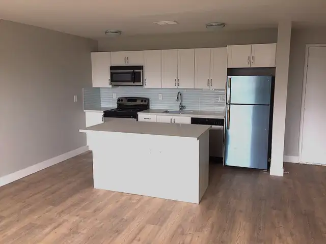 1 Bed Apartment for Rent in Toronto - Photo 3