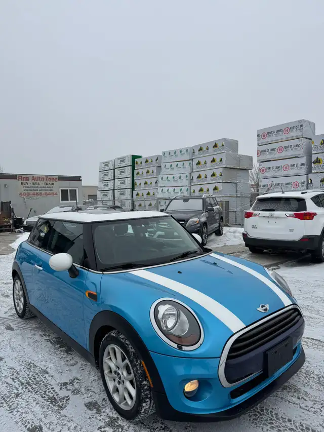 2016 MINI Cooper Hardtop Base : No Reported Accidents, Low Milea - Photo 3