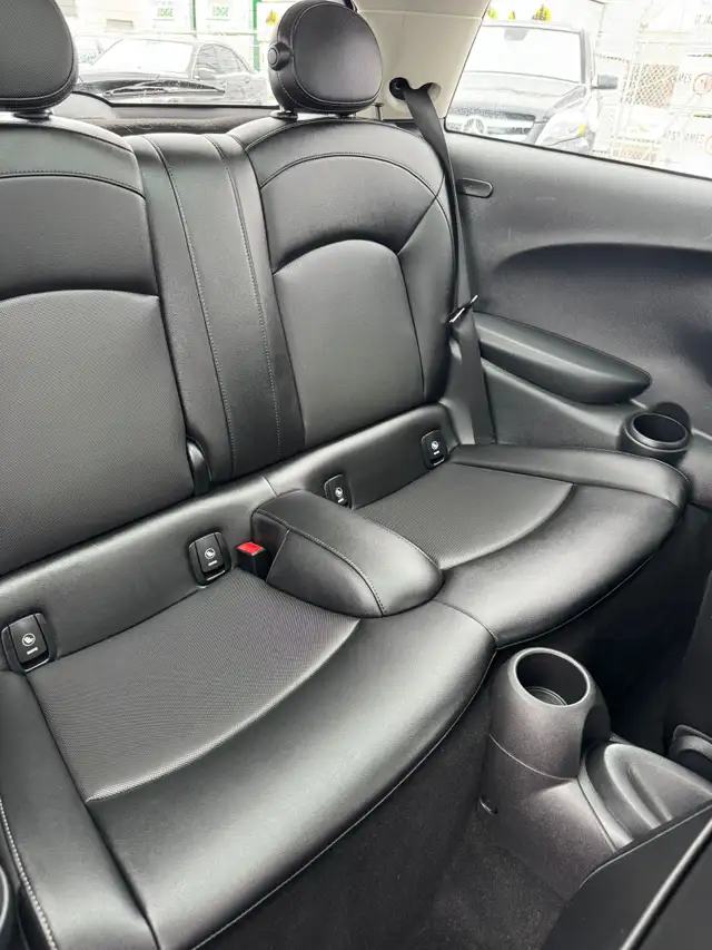 2016 MINI Cooper Hardtop Base : No Reported Accidents, Low Milea - Photo 10