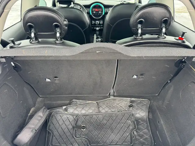 2016 MINI Cooper Hardtop Base : No Reported Accidents, Low Milea - Photo 16
