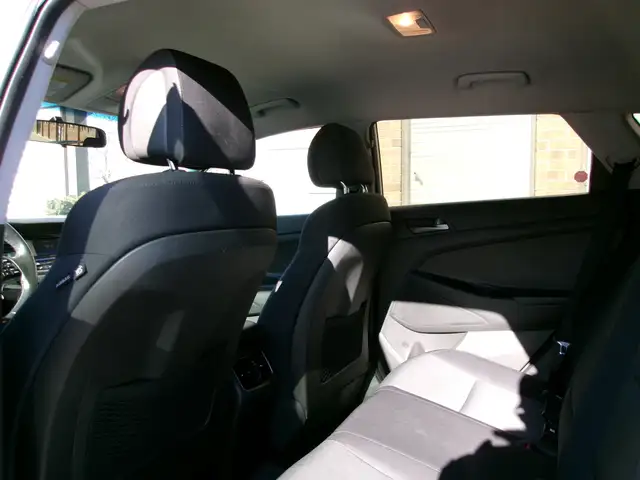 2017 Hyundai Tucson Premium CERTIFIED | AWD | BACKUP CAM - Photo 11