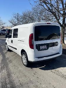 2015 Ram ProMaster City Cargo Van RARE 5 PASSENGER  /  ONLY 149 - Photo 3