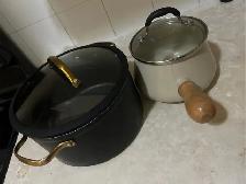 pots with lids