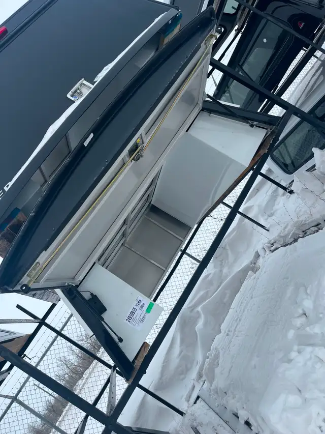 Contractor Cap/Topper/Canopy - Photo 5