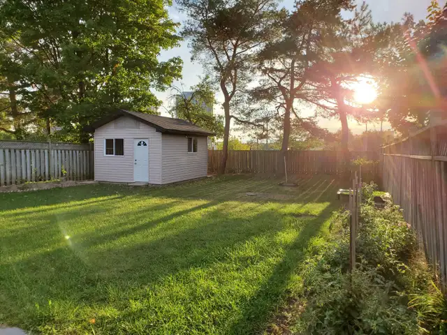 Midland/sheppard-3bdrm 2br Main flr house - Photo 10