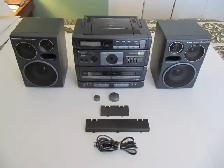 Classic Panasonic BoomBox Model RX-DT690 4.6PDS BiAmpSystem 1996 - Photo 2