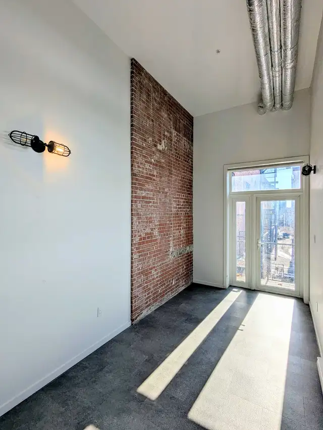NOW LEASING: Rare Large 2-Bedroom Unit at Sought After TEL Lofts - Photo 4