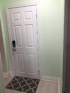 Eglinton/Dufferin 1 bedroom   1 living room apartment (second fl - Photo 2