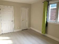 Eglinton/Dufferin 1 bedroom   1 living room apartment (second fl - Photo 6