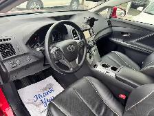 Toyota Venza AWD | Low KM - Photo 5