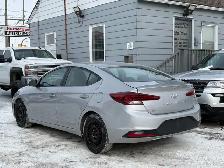 2020 Hyundai Elantra Essential IVT - Photo 3