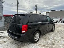 2019 Dodge Grand Caravan SXT Premium Plus - Photo 3