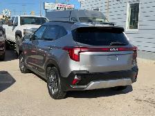 2024 Kia Seltos EX AWD - Photo 3