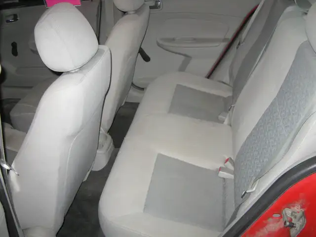 2010 Chevrolet Cobalt LS PETIT BUDGET !! - Photo 8