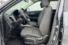 2023 Kia Seltos LX AWD - Photo 11