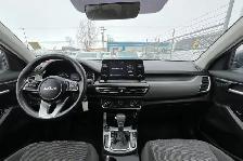 2023 Kia Seltos LX AWD - Photo 17