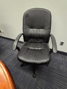 Leatherette Rolling Boardroom Chairs (quantity of 6) - Black