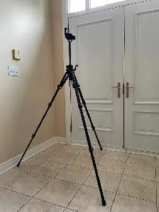 FOR SALE: Quality Camera/Video Tripod