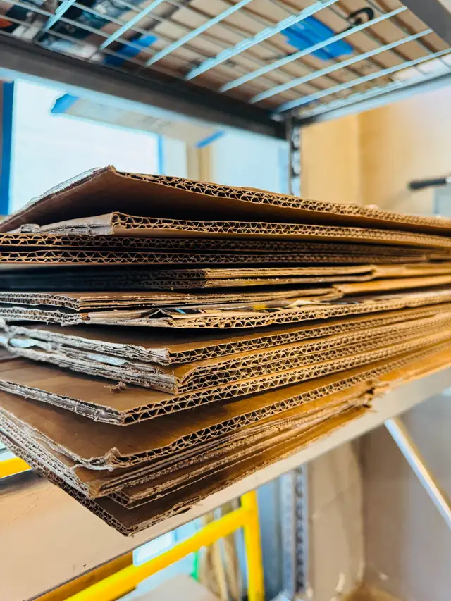 BOXES (USED - LIKE NEW) MARKHAM FOR ONLY $1 PLUS TAX - Photo 4