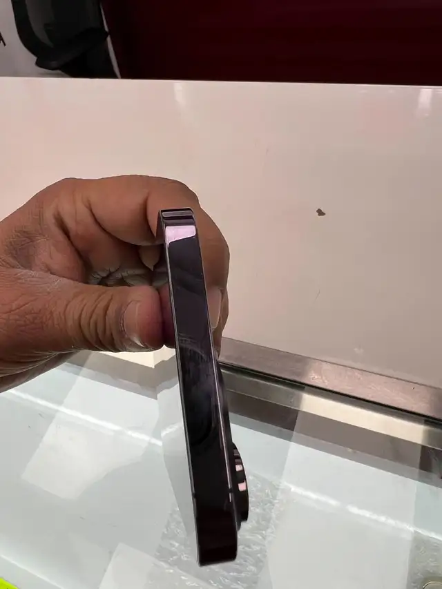 Unlocked Preowned iPhone14 Pro Max 128GB only for $899 - Photo 7