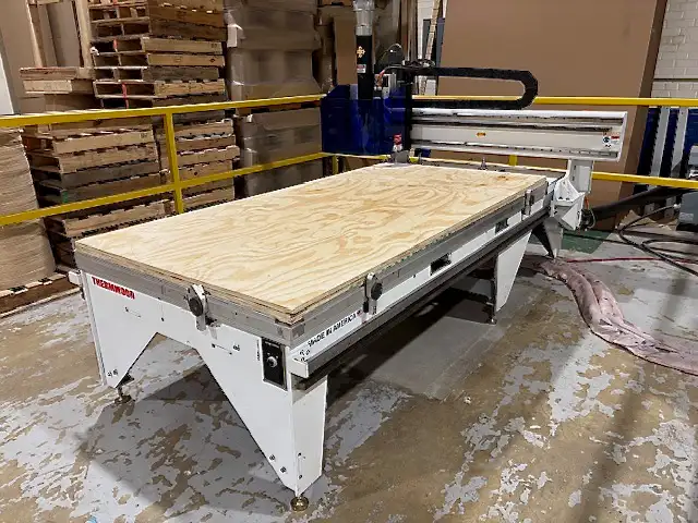 2011-Thermwood CNC Router CS-43 - Photo 2