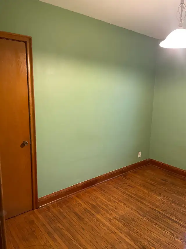 2 Bedroom Apartment - Clean, Quiet, Large - Photo 9