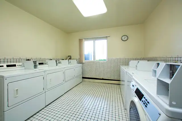 1 Bdrm. Apt. for Rent in North St. Catharines - Lake & Arran Dr. - Photo 9