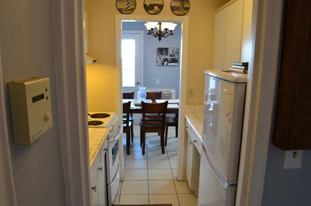 One Bedroom Apartment - Downtown - Photo 3