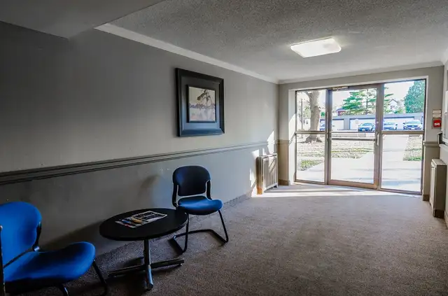 Two Bedroom Apartment- Old South /Vintage and Original - Photo 9