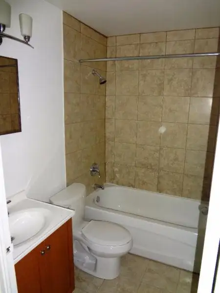 Non-Smoking 1-Bedroom Available in Woodstock - Photo 7