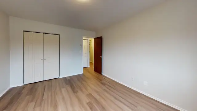 Beautiful ONE BEDROOM Suite in a Convenient Location! - Photo 8