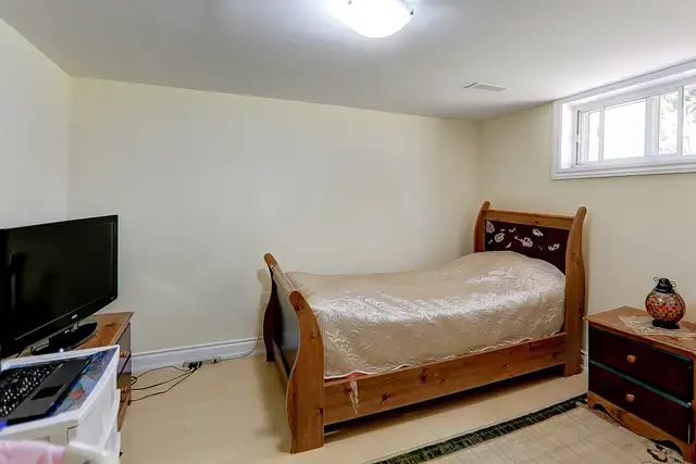 Move in ready private room is available in Scarborough - Photo 5