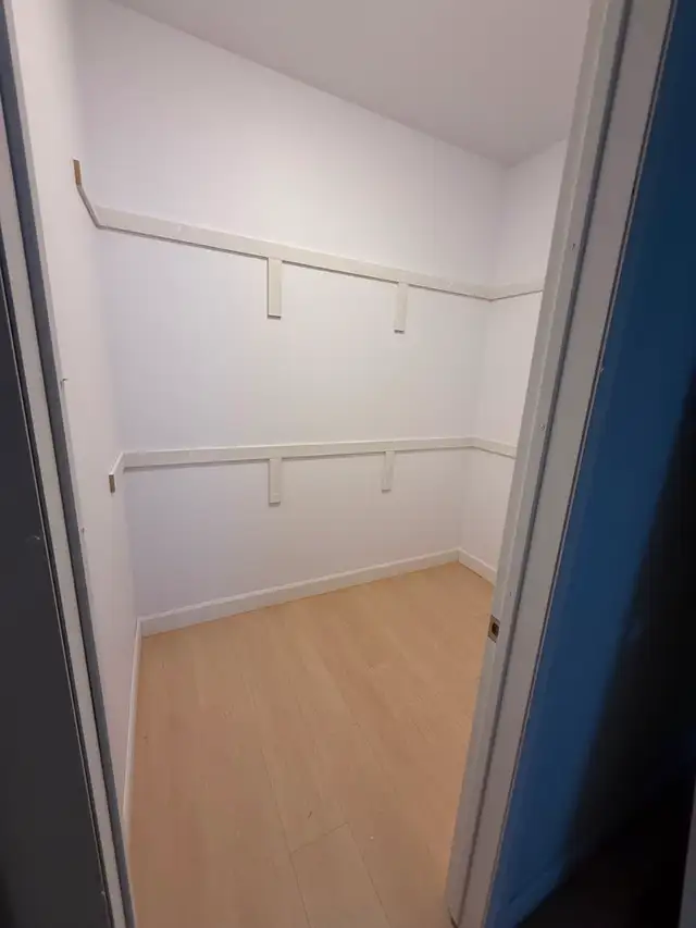 FOR RENT 2 BDRM - LUXURY WATERFRONT - WENDOVER - Photo 15