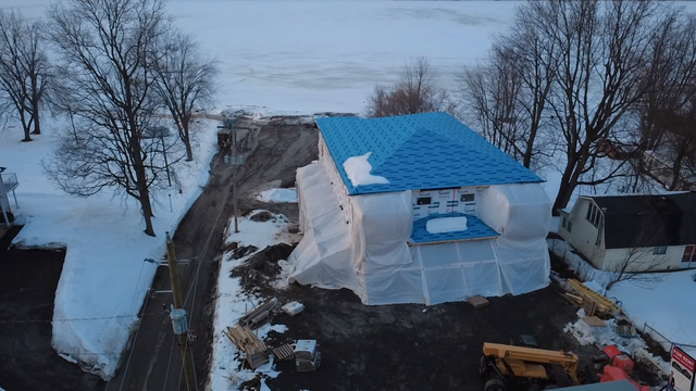 FOR RENT 2 BDRM - LUXURY WATERFRONT - WENDOVER - Photo 8