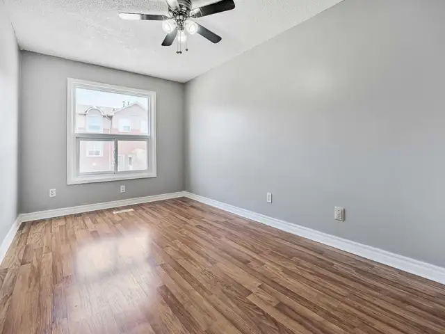 Rooms for Rent – Oakville (Near Sheridan College & Oakville H - Photo 8