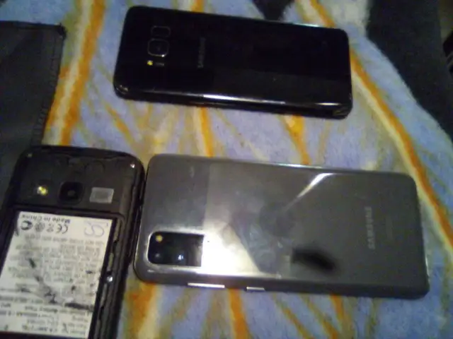 Samsung Phones price negotiables - Photo 3