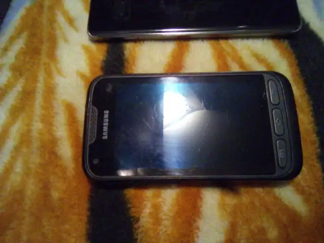 Samsung Phones price negotiables - Photo 5