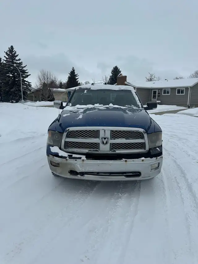 2010 Dodge Ram 1500 CrewCab - Photo 2
