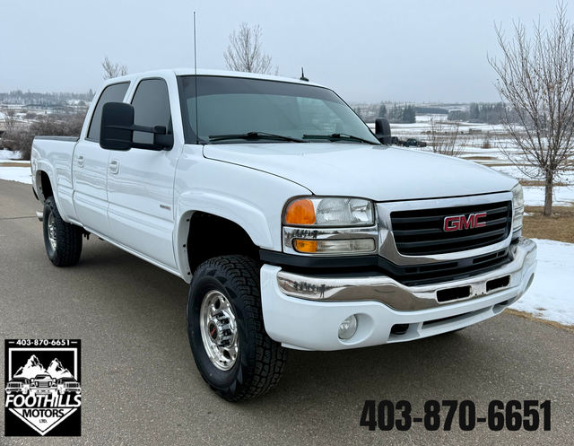 2004 GMC SIERRA 2500HD SLT 4x4 LB7 Diesel Lots of Extras!