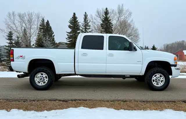 2004 GMC SIERRA 2500HD SLT 4x4 LB7 Diesel Lots of Extras! - Photo 5