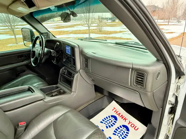 2004 GMC SIERRA 2500HD SLT 4x4 LB7 Diesel Lots of Extras! - Photo 12