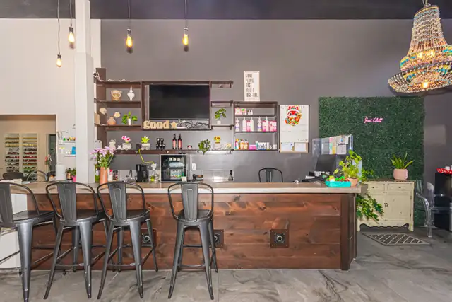 Turnkey Nail Salon Business for Sale – Edmonton Prime Location - Photo 10