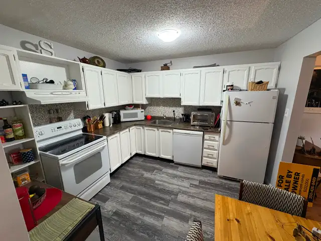 Condo in Cranbrook for Sale - Photo 3