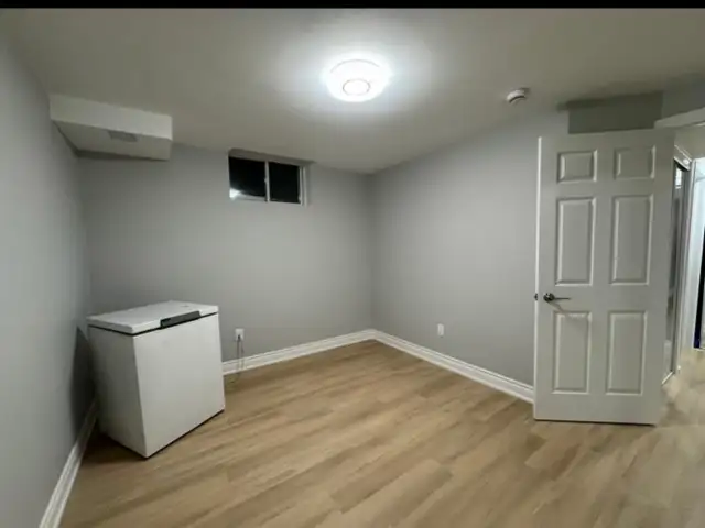 Two bedroom basement apartment for real in Oshawa - Photo 8