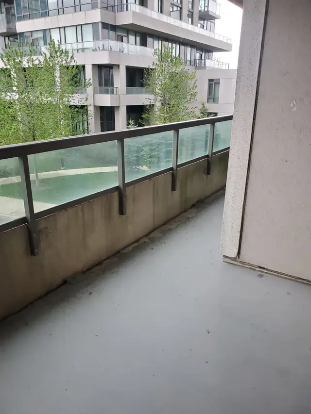 2 Bedroom Condo for rent square one - Photo 8