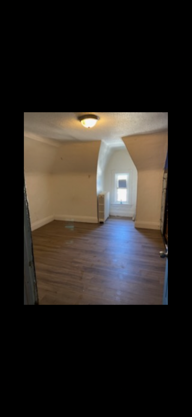 3 bed apt for rent - Photo 3