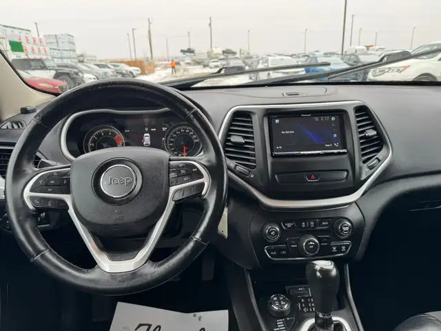 2017 Jeep Cherokee Trailhawk 4WD : Heated Seats, Backup Camera - Photo 7